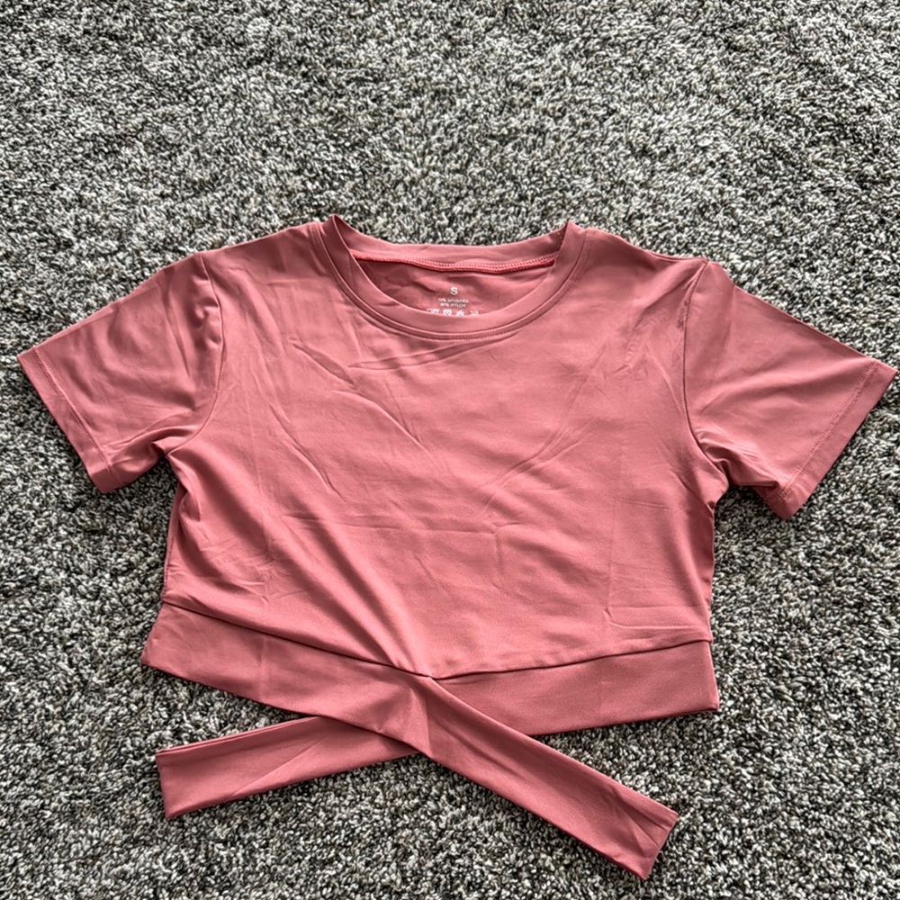 NVGTN Pink Crop T-Shirt